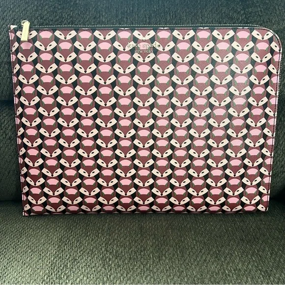 NWOT RARE Kate Spade Staci Geo Fox L-Zip Laptop Sleeve Case - Picture 1 of 9